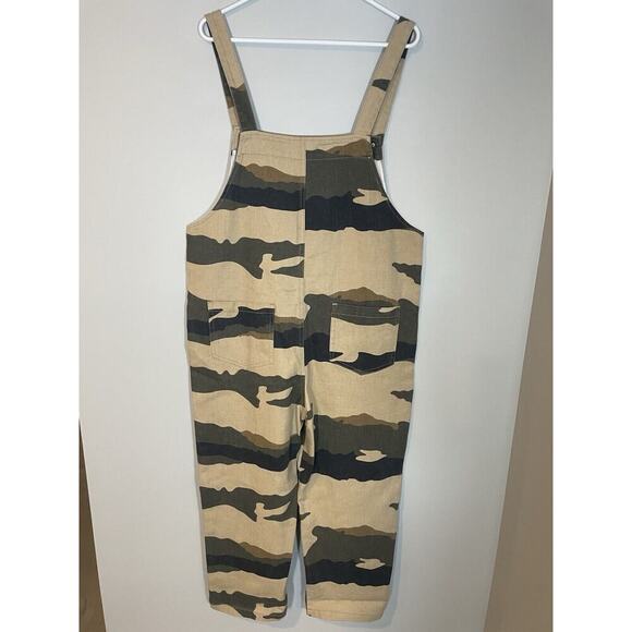 Easel Khaki Olive Camo Print Overalls Women’s Large Wide Leg Pockets Bib NEW‎ - Picture 5 of 8